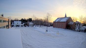 Weather camera view of Antwerp Primary School.