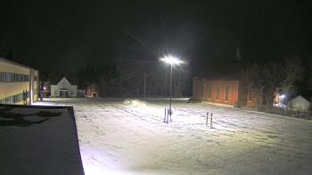 Weather camera view of Antwerp Primary School.