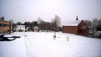 Weather camera view of Antwerp Primary School.