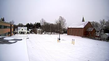 Weather camera view of Antwerp Primary School.