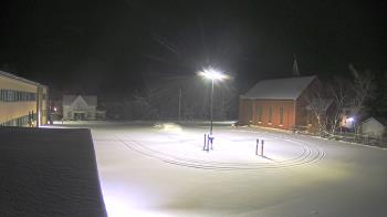 Weather camera view of Antwerp Primary School.