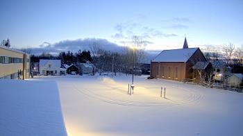 Weather camera view of Antwerp Primary School.