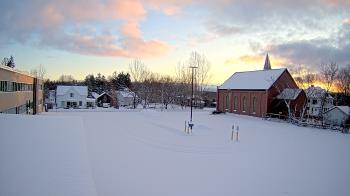 Weather camera view of Antwerp Primary School.