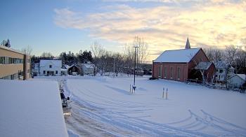 Weather camera view of Antwerp Primary School.