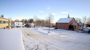 Weather camera view of Antwerp Primary School.