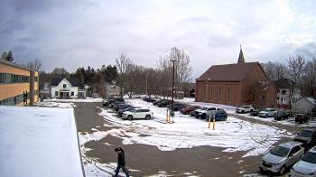 Weather camera view of Antwerp Primary School.
