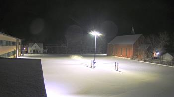 Weather camera view of Antwerp Primary School.