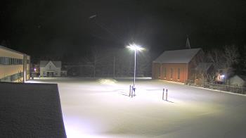 Weather camera view of Antwerp Primary School.