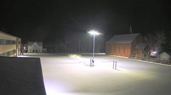Weather camera view of Antwerp Primary School.