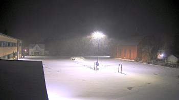 Weather camera view of Antwerp Primary School.