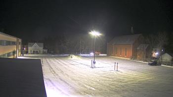 Weather camera view of Antwerp Primary School.