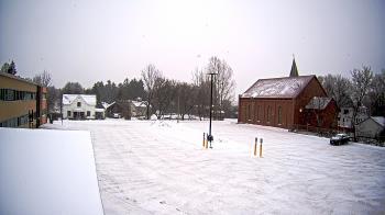 Weather camera view of Antwerp Primary School.