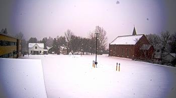 Weather camera view of Antwerp Primary School.