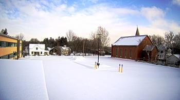 Weather camera view of Antwerp Primary School.