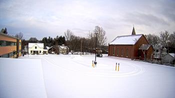 Weather camera view of Antwerp Primary School.