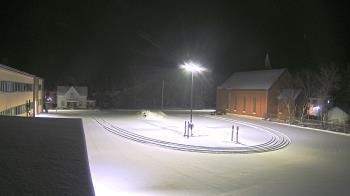Weather camera view of Antwerp Primary School.