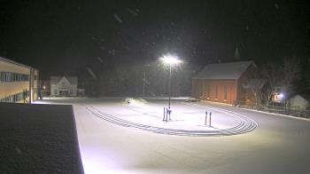 Weather camera view of Antwerp Primary School.