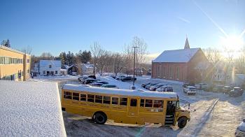Weather camera view of Antwerp Primary School.