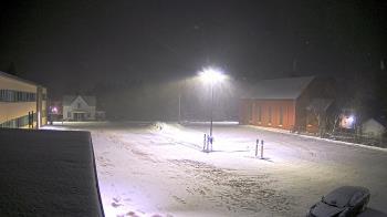 Weather camera view of Antwerp Primary School.