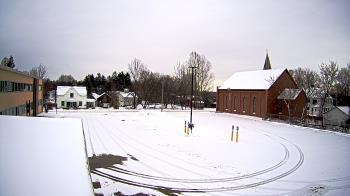 Weather camera view of Antwerp Primary School.
