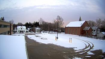 Weather camera view of Antwerp Primary School.
