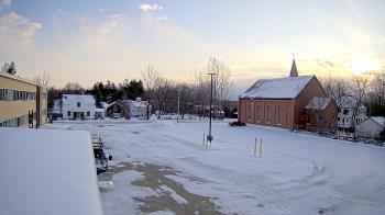 Weather camera view of Antwerp Primary School.