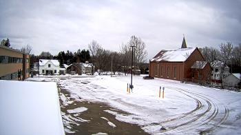 Weather camera view of Antwerp Primary School.
