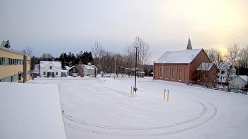 Weather camera view of Antwerp Primary School.