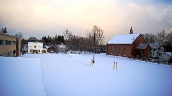 Weather camera view of Antwerp Primary School.