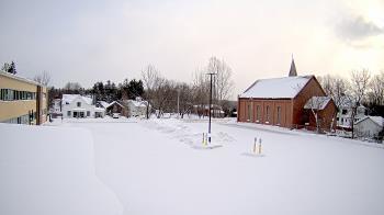 Weather camera view of Antwerp Primary School.