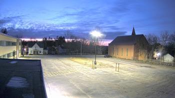 Weather camera view of Antwerp Primary School.