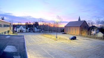 Weather camera view of Antwerp Primary School.