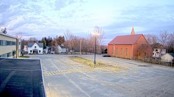 Weather camera view of Antwerp Primary School.