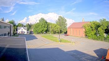 Weather camera view of Antwerp Primary School.