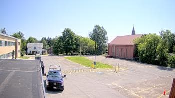 Weather camera view of Antwerp Primary School.