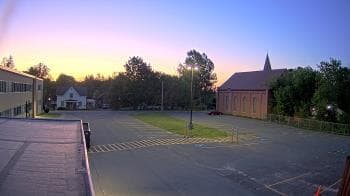 Weather camera view of Antwerp Primary School.