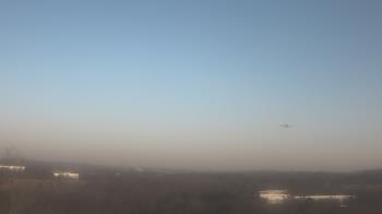 Weather camera view of Anne Arundel CC at AMIL.