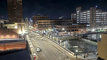 Weather camera view of City of Aurora IL.