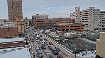 Weather camera view of City of Aurora IL.