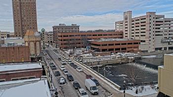 Weather camera view of City of Aurora IL.