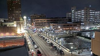 Weather camera view of City of Aurora IL.