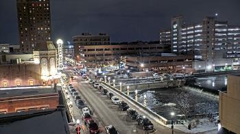 Weather camera view of City of Aurora IL.