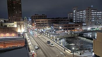 Weather camera view of City of Aurora IL.