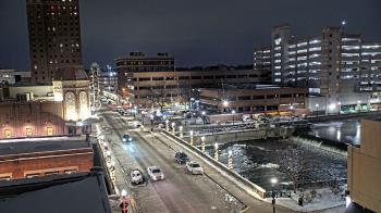 Weather camera view of City of Aurora IL.