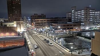 Weather camera view of City of Aurora IL.