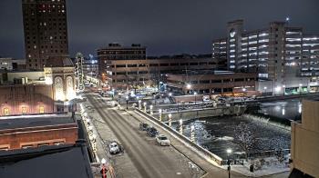 Weather camera view of City of Aurora IL.