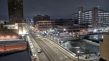 Weather camera view of City of Aurora IL.