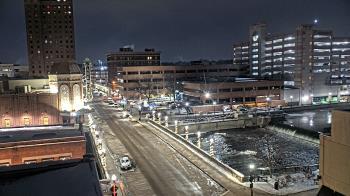 Weather camera view of City of Aurora IL.