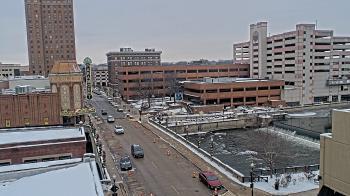 Weather camera view of City of Aurora IL.