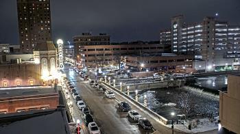 Weather camera view of City of Aurora IL.